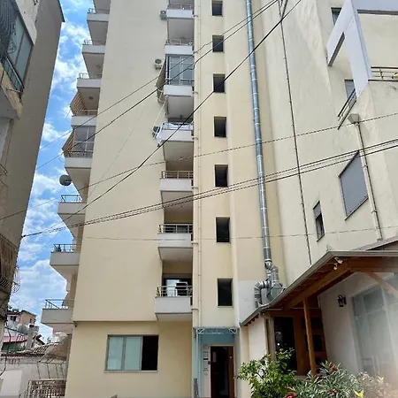 Apartament Lovely 2 Bedroom With Free Parking Wlora