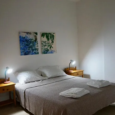 Apartment Lovely 2 Bedroom With Free Parking *