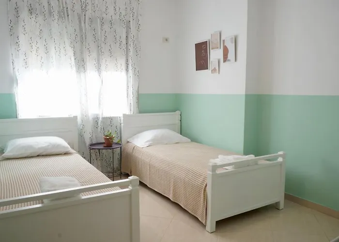 Lovely 2 Bedroom With Free Parking * Vlorë