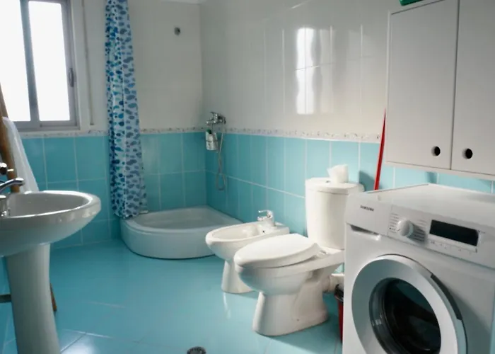 Lovely 2 Bedroom With Free Parking Vlorë