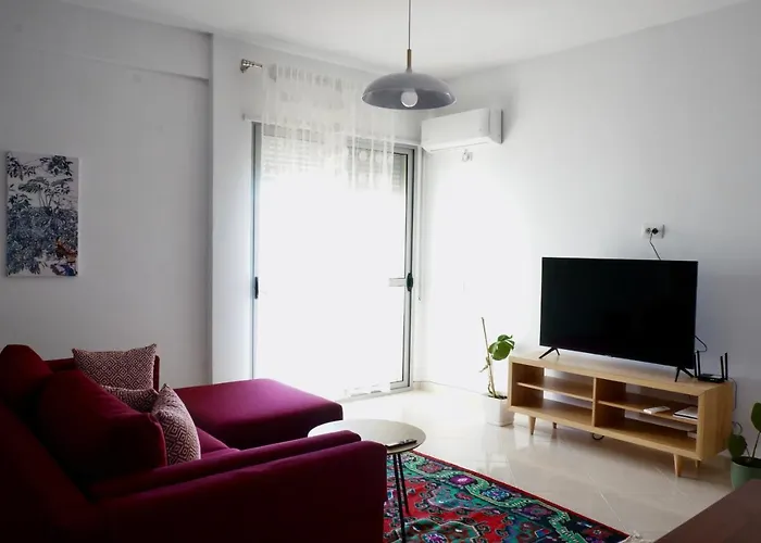 Lovely 2 Bedroom With Free Parking